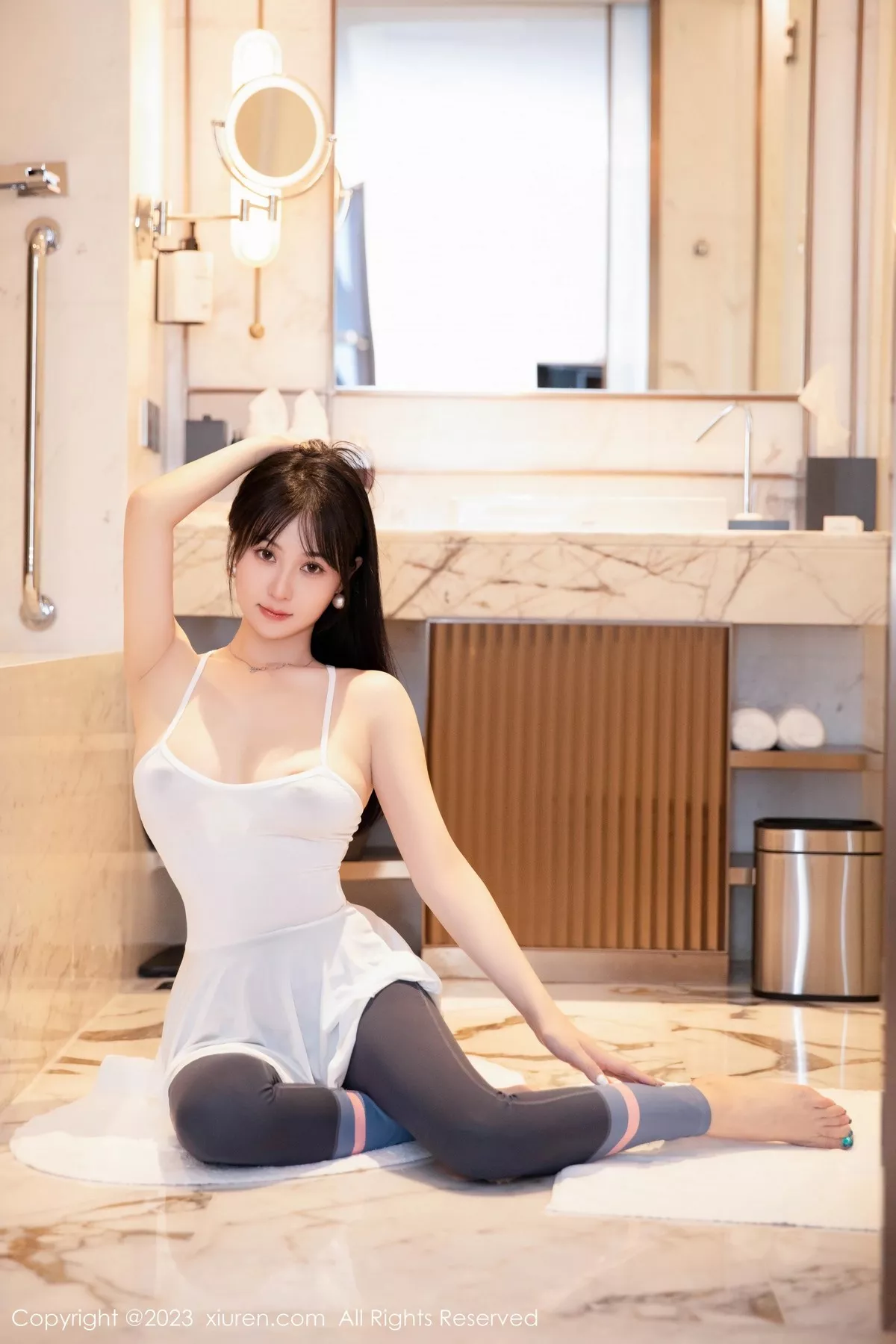 [XiuRen秀人网]第6968期柚琪写真-秀人资源网